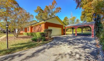 112 River Oaks Dr, Bainbridge, GA 39819