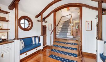 2 Harbor View Dr, Newport, RI 02840