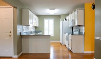 372 Brookside Dr, Algood, TN 38506