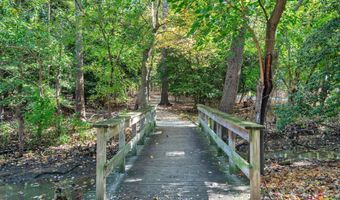 1005 HYDE PARK Dr, Annapolis, MD 21403