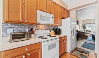 13 Skimmer Ln 48, Bayville, NJ 08721