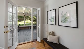 2043 Pepper Dr, Altadena, CA 91001
