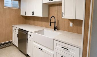 52 Tiffany St, North Providence, RI 02904