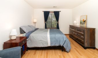1650 Partridge Ln 4, Arlington Heights, IL 60004