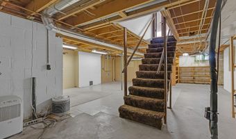 5650 Ramblewood Ct, Columbus, OH 43235