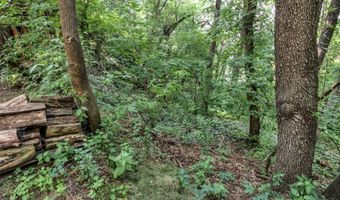 608 Manor Ct, Altoona, WI 54720