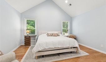 1102 Pine Grove Dr, Alpharetta, GA 30009