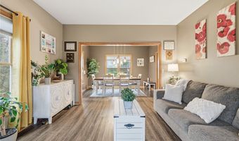 4212 Devonshire Ct, Akron, OH 44321