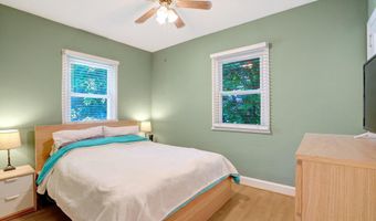 1404 N ROOSEVELT St N, Arlington, VA 22205