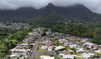 46-353 Kahuhipa St, Kaneohe, HI 96744