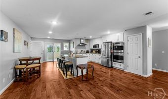 762 Old McLeod Bridge Rd, Adrian, GA 31002
