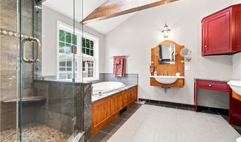 226 Tourtellot Hill Rd, Glocester, RI 02814