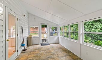 14 Linden Ter, Burlington, VT 05401