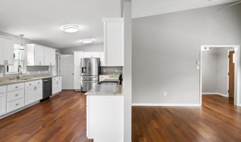 121 NE Hill Dr, Abingdon, VA 24210