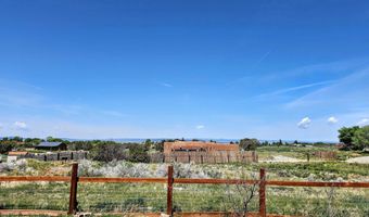 2 Latilla Ln, Arroyo Seco, NM 87514