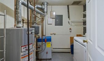 15 Nipmuc Trl A, North Providence, RI 02904