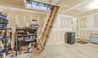 106 LAKELAND Dr, Barnegat, NJ 08005