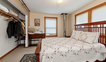 2245 Colestin Rd, Ashland, OR 97520