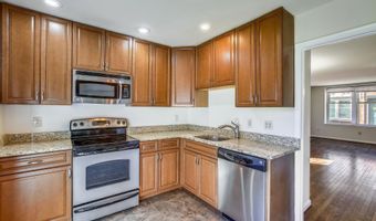 1525 ORONOCO St, Alexandria, VA 22314