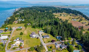 4919 G Loop Rd, Bow, WA 98232