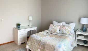 230 Broadmore Cir, Angola, IN 46703