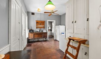 215 N Cedar St, Allegan, MI 49010