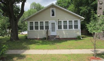 454 Center St, Adams, WI 53910