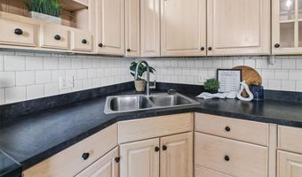 407 E 9th St, Alton, IL 62002