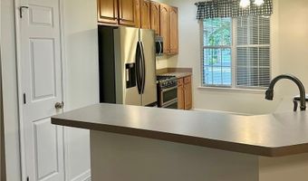 4312 Creek Rd, Allentown, PA 18104
