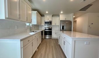 40 Eriboll Ln, Bella Vista, AR 72715