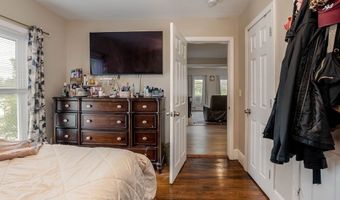 40 Falmouth St, Attleboro, MA 02703