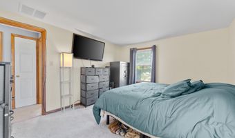 995 FORD HILL Rd, Augusta, WV 26704
