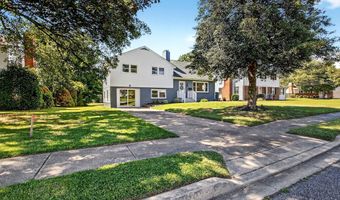 910 MONROE Ter, Dover, DE 19904