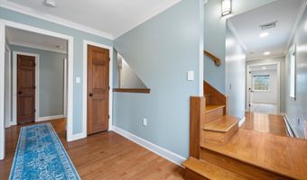 43 Darling Parke Dr, Bangor, ME 04401