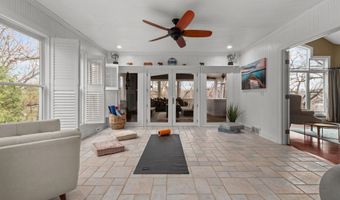 140 RIVER Dr, Appleton, WI 54915