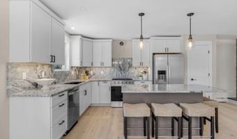 52 Woodbrey Ln, Standish, ME 04084