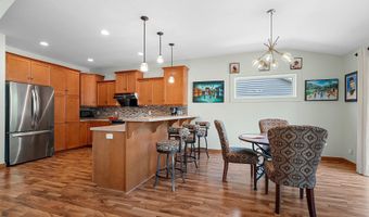 2744 W COMMONWEALTH Ct, Appleton, WI 54914