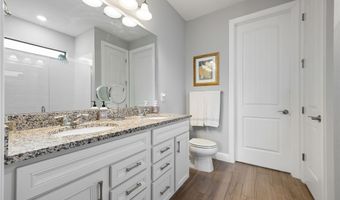 16013 Palmetto Prairie Dr, Alva, FL 33920