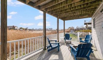 18 STARFISH Dr, Narragansett, RI 02882
