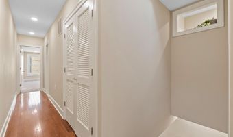 1602 N BOND St, Baltimore, MD 21213