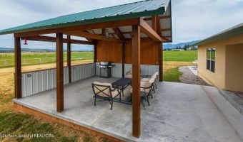 800 COUNTY ROAD 123, Bedford, WY 83112