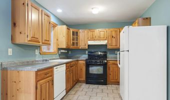 96 Taylor Woods Rd, Belgrade, ME 04917
