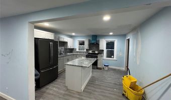 30 Harris St, Coventry, RI 02816