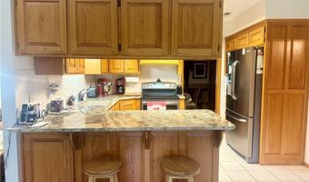 8 Merritt Dr, Bella Vista, AR 72714