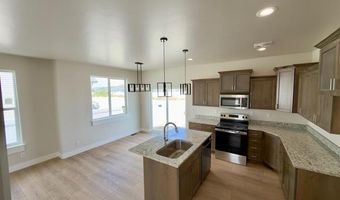 1018 Alpine Ave, Chubbuck, ID 83202