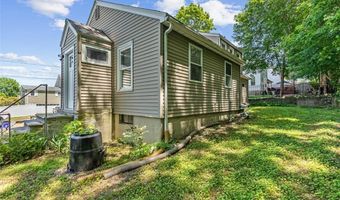 9 Country Pkwy, North Providence, RI 02911