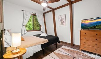 30 Creekside Dr A, Banner Elk, NC 28604