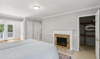5110 DUVALL Dr, Bethesda, MD 20816