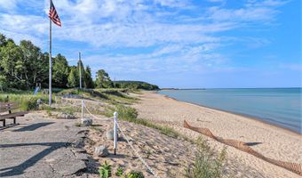17034 Third St, Arcadia, MI 49613