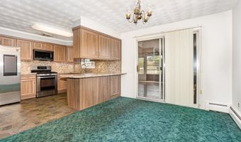 2400 RAMBLEWOOD Rd, York, PA 17408